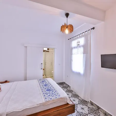 Dantel Butik Ev Gazde/Camere de închiriat Kaș